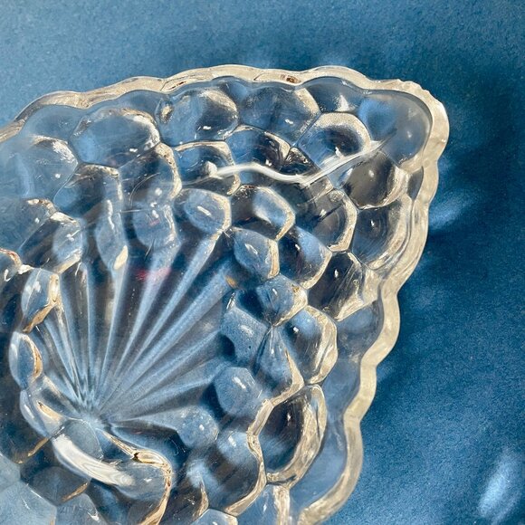 2 little glass grape shape bowls - Picture 7 of 7